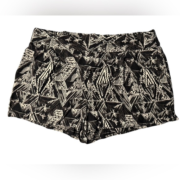 Ecote Pants - Ecote Black White Geometric Print Rayon Shorts Size L